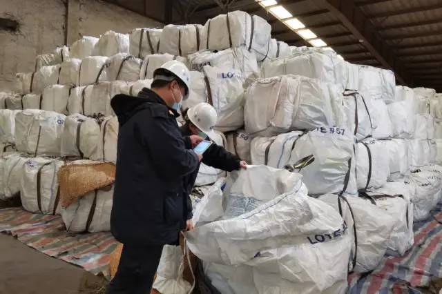 鋰<a href='http://m.globalmedical.cn' title='電池海運' >電池海運</a>